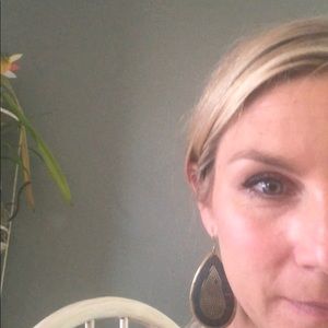 Meet your Posher, Denelle